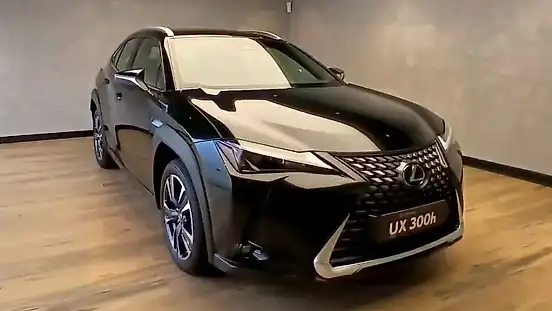 Foto de um lexus ux 300e