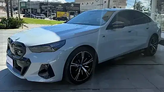 Foto de um bmw i5 m60