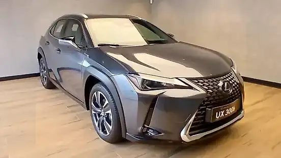 Foto de um lexus ux 300e