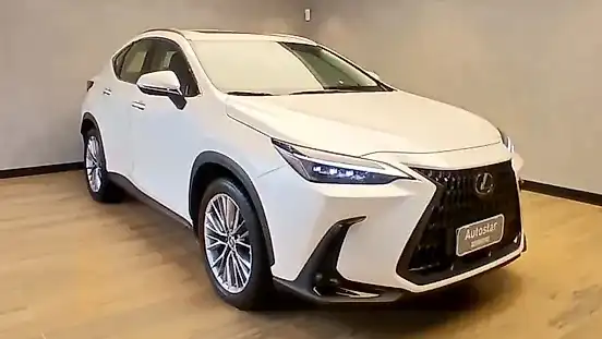 Foto de um lexus nx