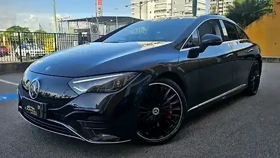 Foto de um mercedes eqe 300