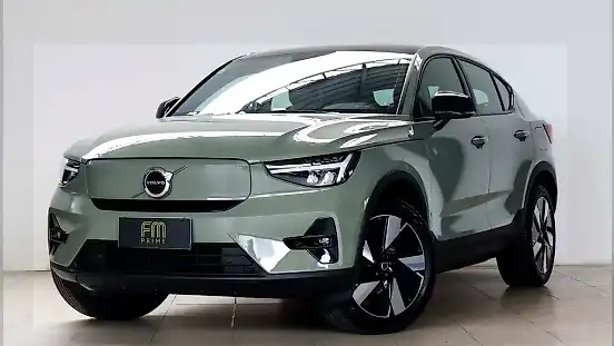 Foto de um volvo c40 recharge