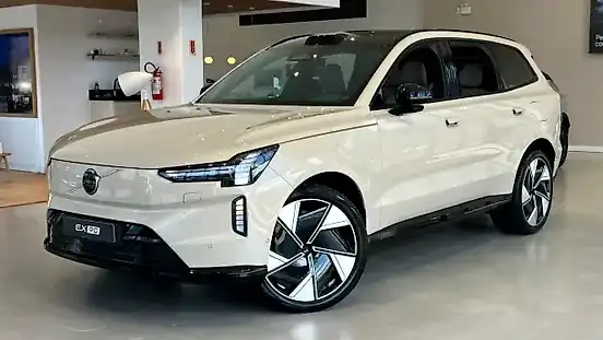 Foto de um volvo ex90