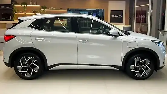 Foto de um byd yuan plus