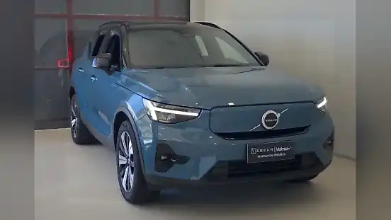 Foto de um volvo xc40 recharge