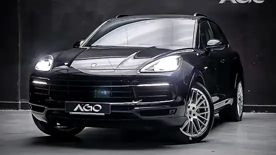 Foto de um porsche cayenne e-hybrid