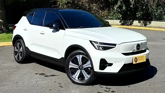 Foto de um volvo xc40 recharge