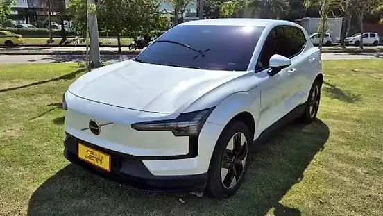 Foto de um volvo ex30