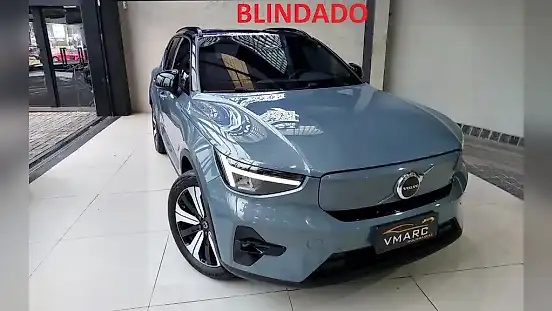 Foto de um volvo xc40 recharge