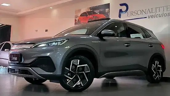 Foto de um byd yuan plus