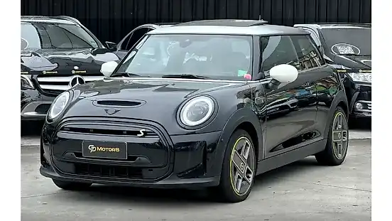 Foto de um mini cooper se