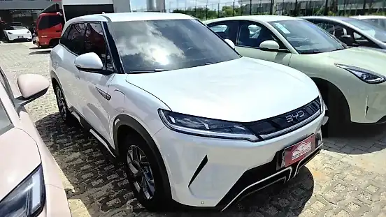 Foto de um byd yuan pro