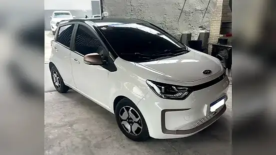 Foto de um jac e-js1