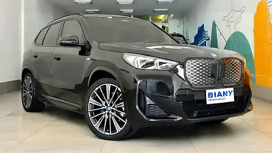 Foto de um bmw ix1