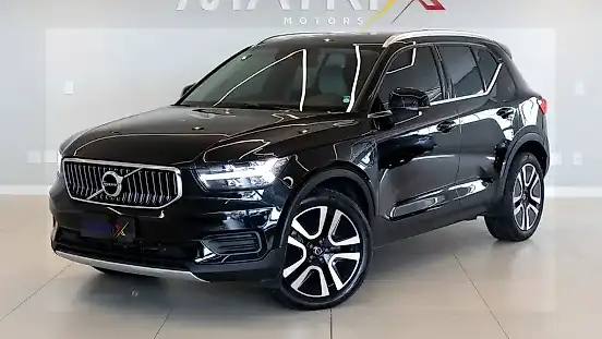 Foto de um volvo xc40