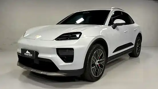 Foto de um porsche macan