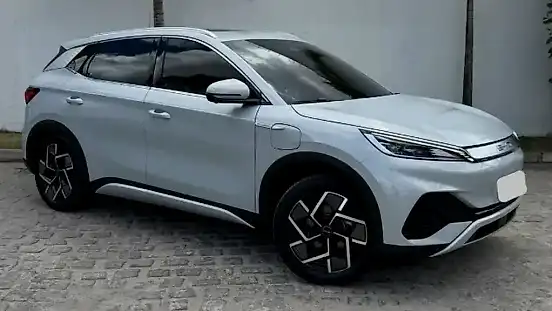 Foto de um byd yuan plus
