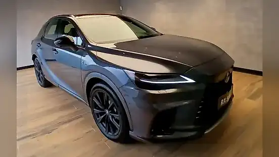 Foto de um lexus ux 300e