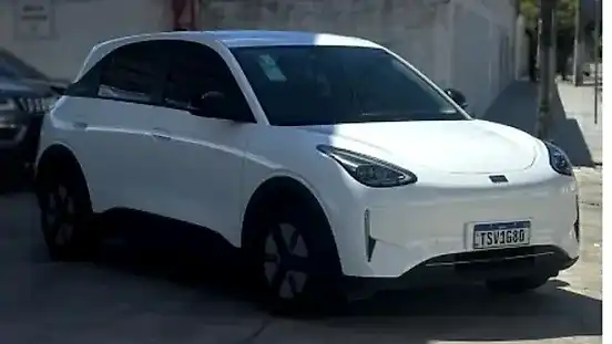 Foto de um geely geome