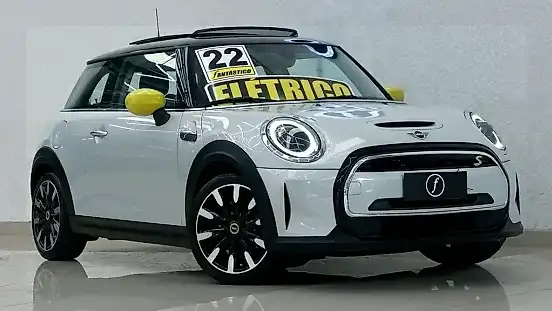 Foto de um mini cooper se