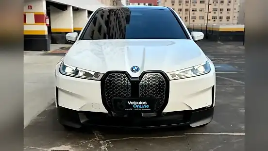 Foto de um bmw ix