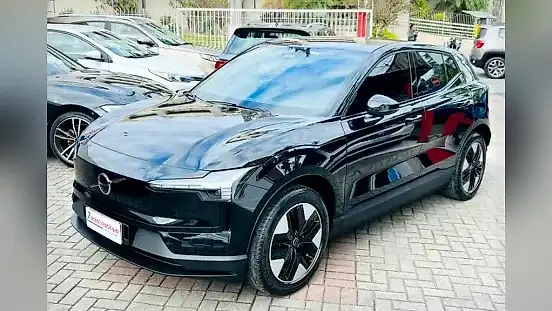 Foto de um volvo ex30