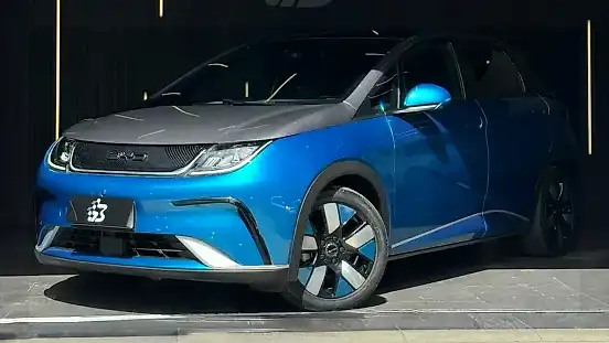 Foto de um byd dolphin plus