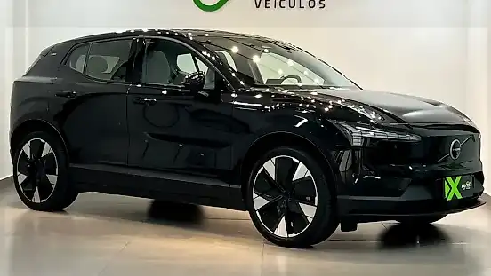 Foto de um volvo ex90