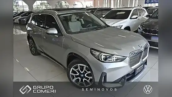 Foto de um bmw ix edrive20