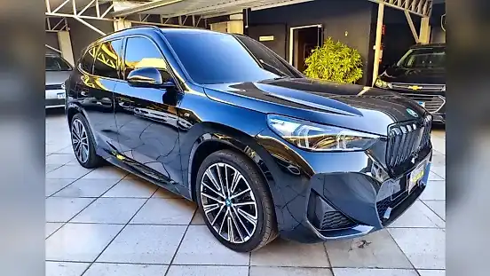 Foto de um bmw ix1