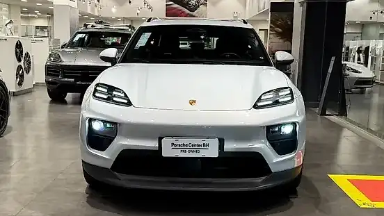 Foto de um porsche macan