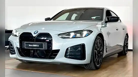 Foto de um bmw i4 m50