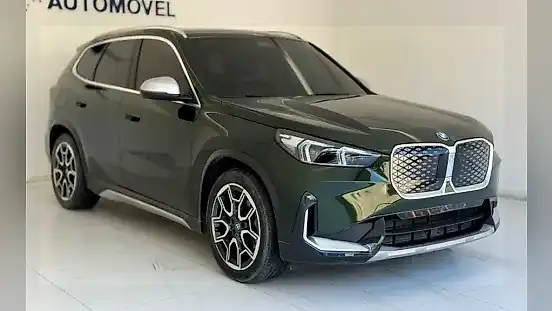 Foto de um bmw ix edrive20
