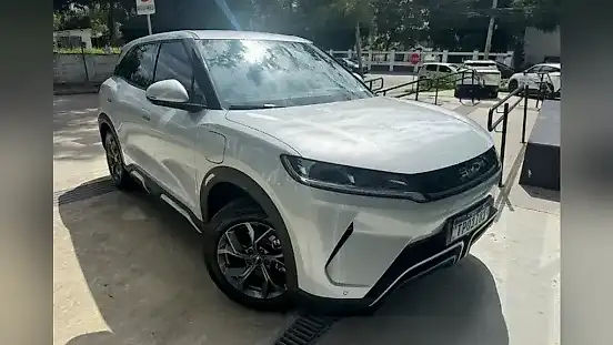 Foto de um byd yuan pro