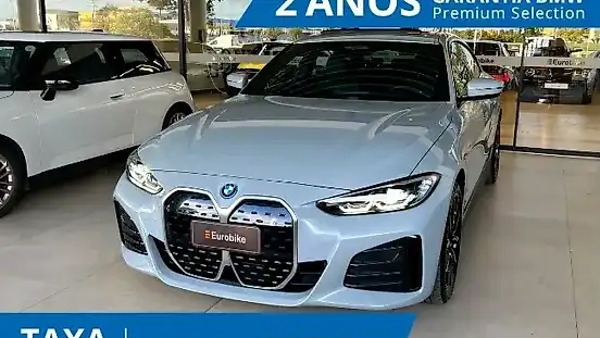 Foto de um bmw i4 edrive35