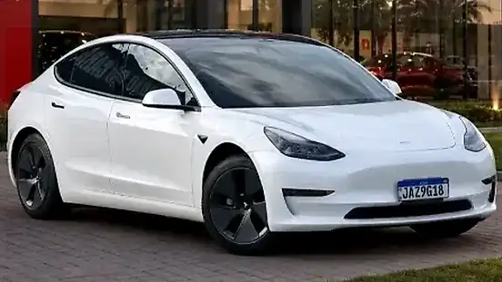 Foto de um tesla model 3