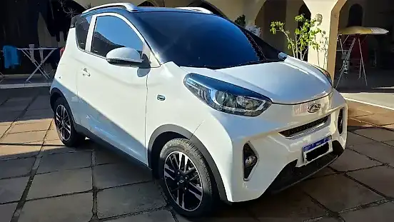 Foto de um chery eq1