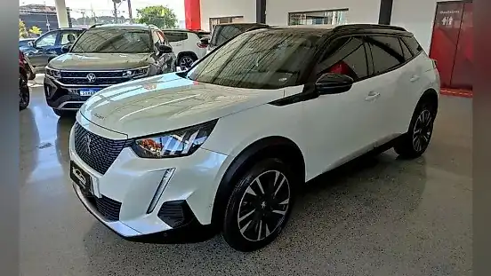 Foto de um peugeot e-2008