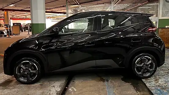 Foto de um byd dolphin mini
