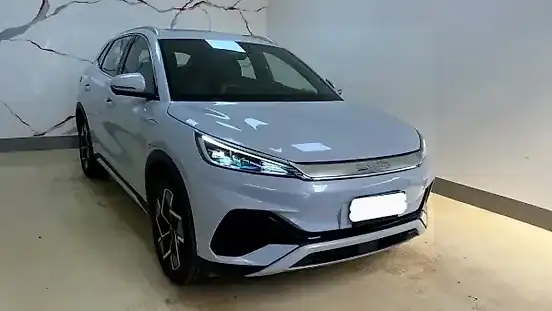 Foto de um byd yuan plus