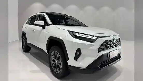 Foto de um toyota rav4 ev