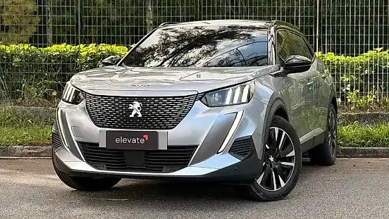 Foto de um peugeot e-2008