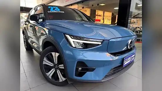 Foto de um volvo xc40 recharge