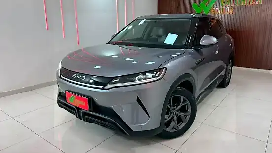 Foto de um byd yuan pro