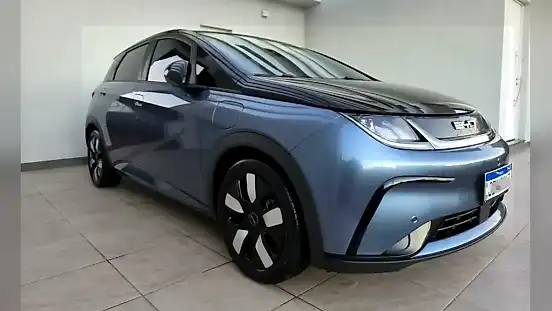 Foto de um byd dolphin plus