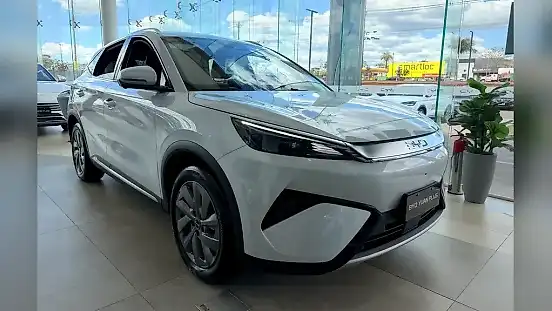Foto de um byd yuan plus