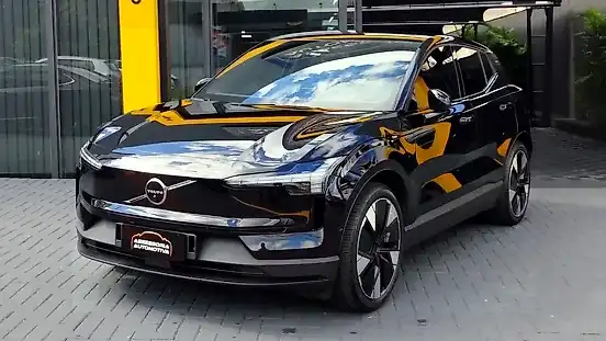 Foto de um volvo ex30