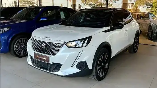 Foto de um peugeot e-2008