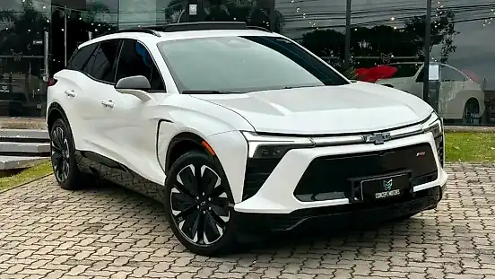 Foto de um chevrolet blazer ev