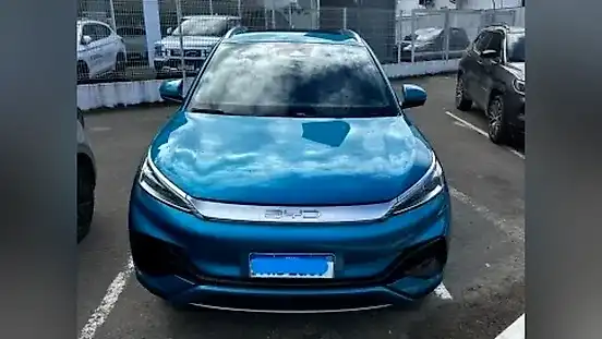 Foto de um byd yuan plus